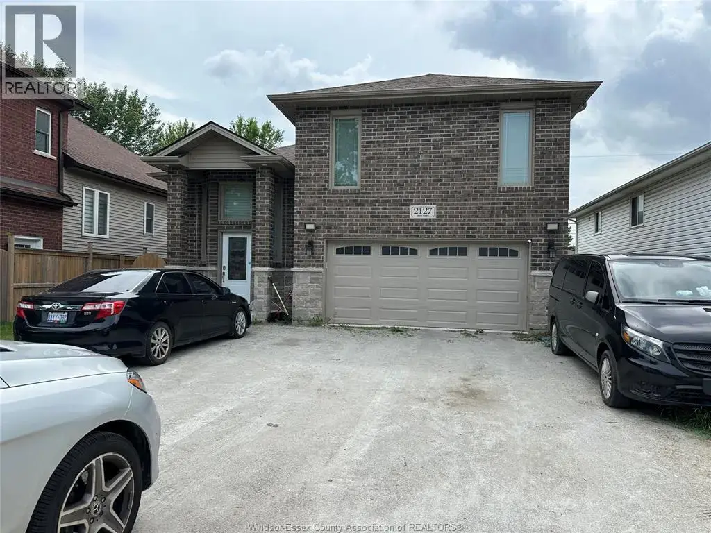 2127 Dominion Boulevard, Windsor